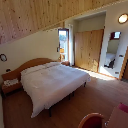 Hotell Prealpi Castione della Presolana