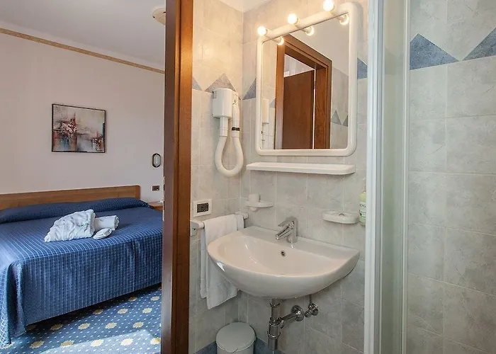 Prealpi מלון קסטיונה דלה פרסולאנה